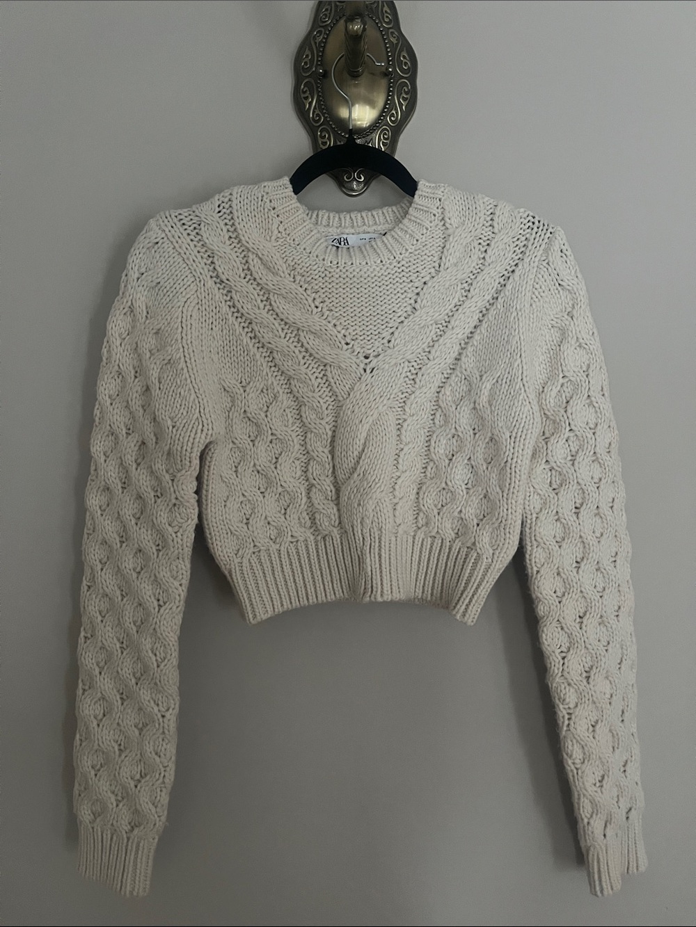 Zara Cream Cable-Knit Cropped Crewneck Sweater